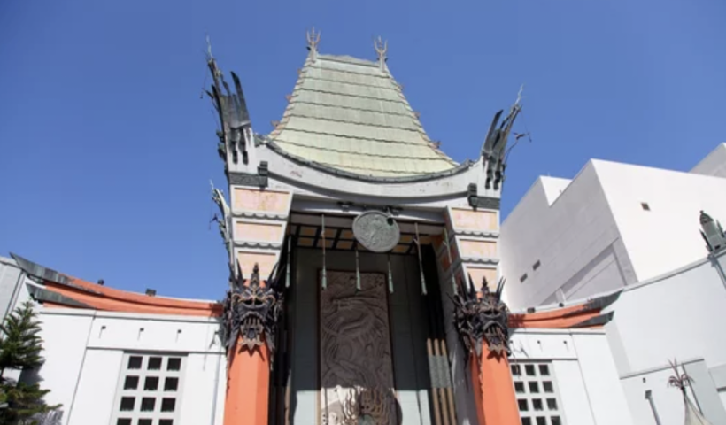 コービー・ブライアントさんの手形・足形を永久展示　チャイニーズシアター（3/15）