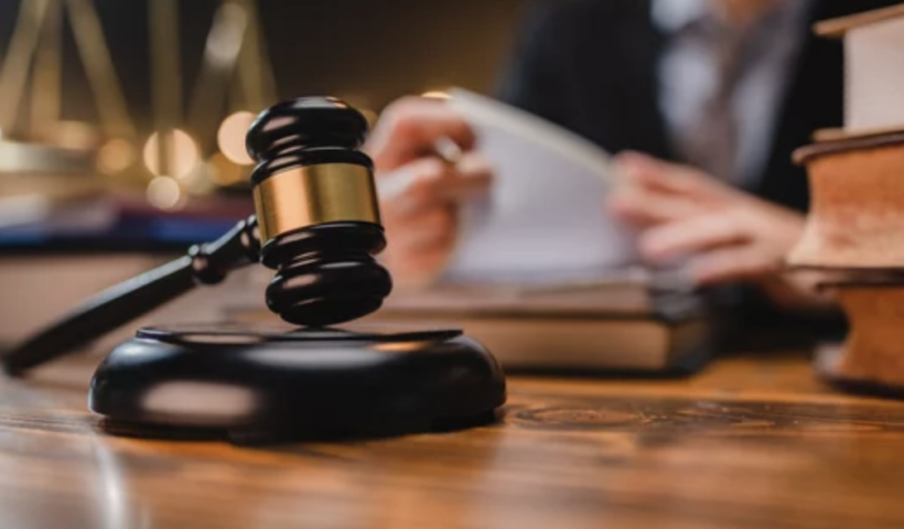 ロングビーチ在住の神父　600枚以上の児童ポルノ画像所持で起訴（9/15）