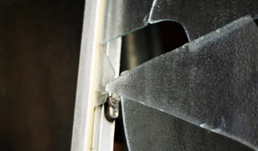 またしてもオレンジ郡の住宅が泥棒に狙われる。容疑者逃走中（7/17）