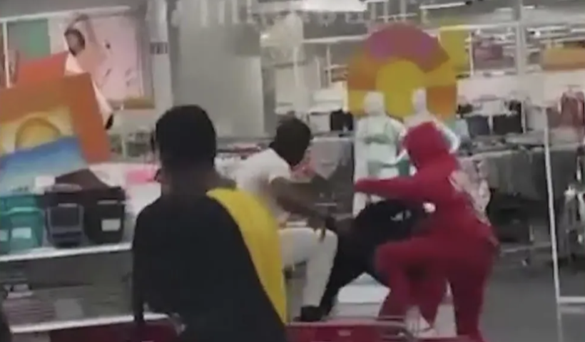 当局が警告「喧嘩を見ても介入せずに、通報を」ターゲットなどで乱闘騒ぎ続く　レッドランズ（8/16）