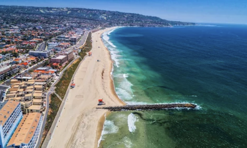 レドンド・ビーチで水道管破損による海洋警報が発令（8/30）