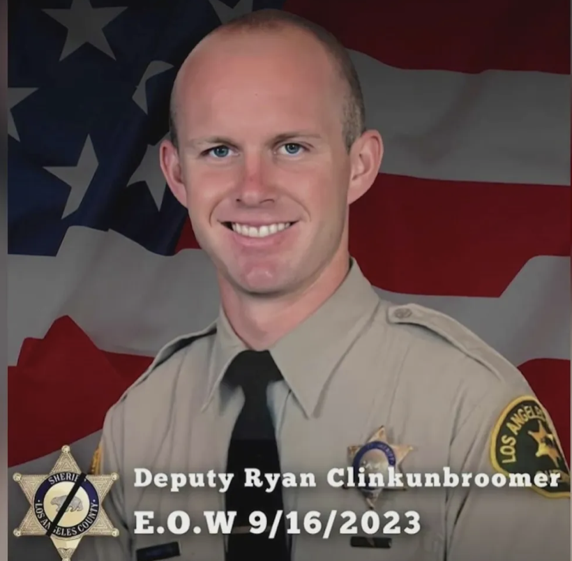 パトカーの中で保安官補が撃たれて死亡、容疑者情報に懸賞金25万ドル