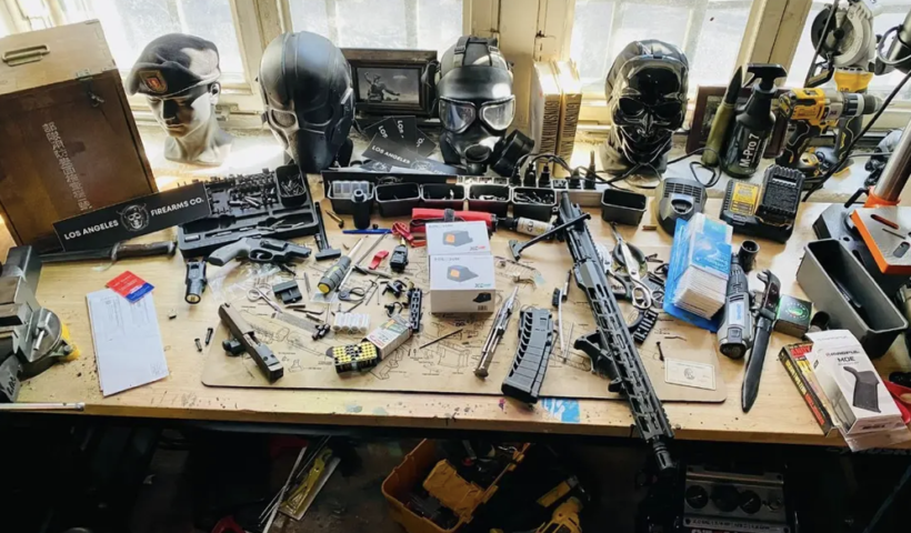 DTLAの集合住宅で発砲事件の後、大量の武器が発見される（11/6）