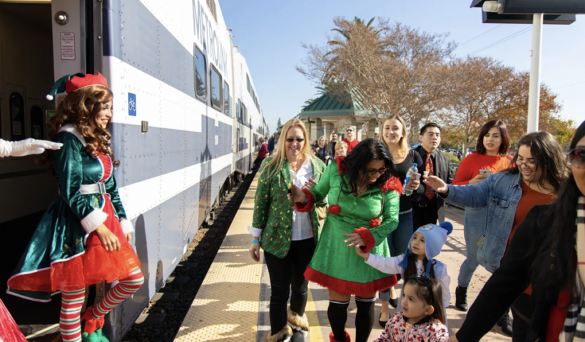 メトロリンクの「ホリデー・エクスプレス」が復活（11/9）