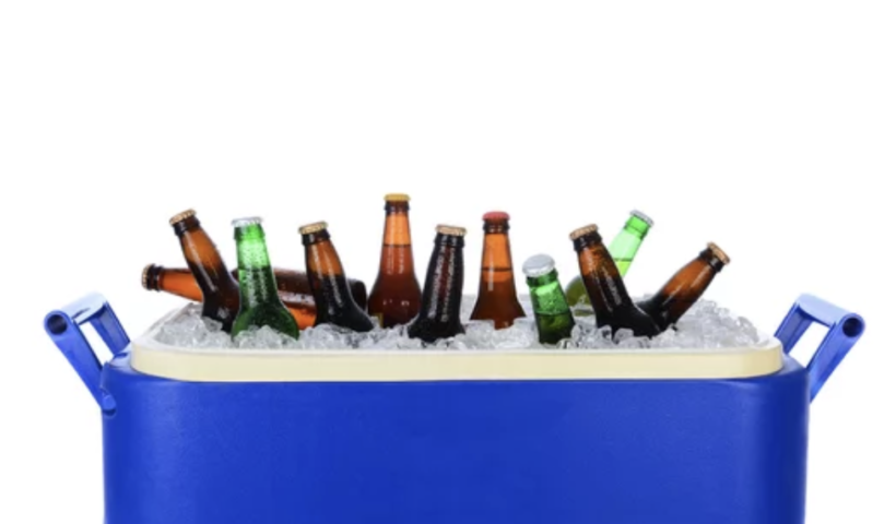 露天商が違法に販売したアルコール飲料数百本を押収　ロサンゼルス（2/27）