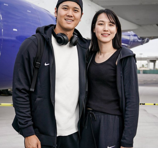 大谷選手　妻との２ショットをドジャース公式ＳＮＳが公開（3/14）