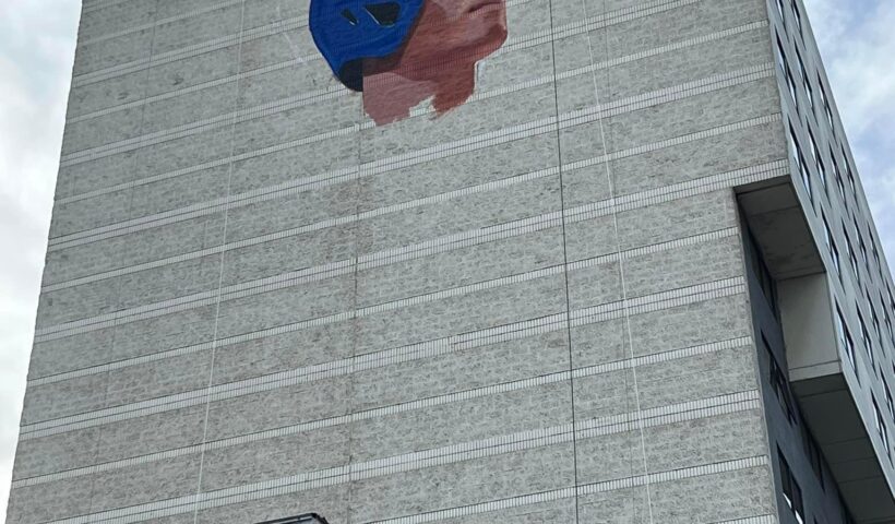 リトル東京「都ホテル」の壁に大谷選手の巨大壁画　ドジャース本拠地開幕戦前の27日に完成へ（3/19）