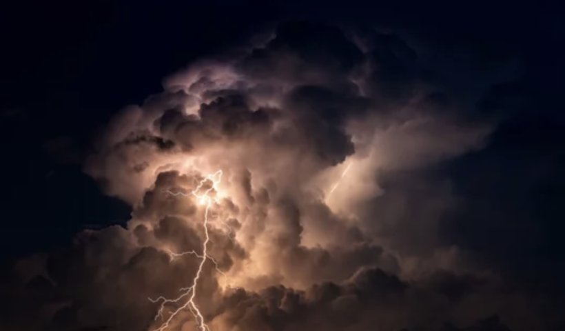 サン・フェルナンド・バレーに雷雨警報、ベンチュラ郡に鉄砲水警報発令（3/7）