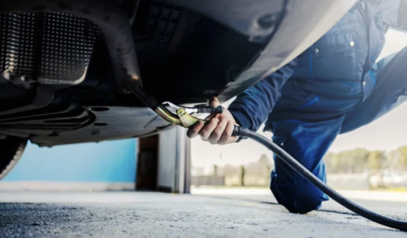 スモッグ検査不正組織のメンバーを起訴　「OBDNator」使用し合格みせかけ（4/5）