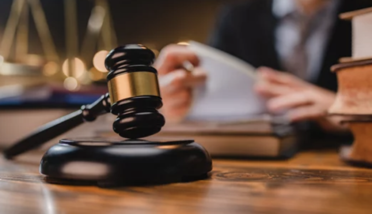 ペロシ下院議長の夫を襲撃した被告に懲役30年の実刑判決　SF連邦裁（5/20）