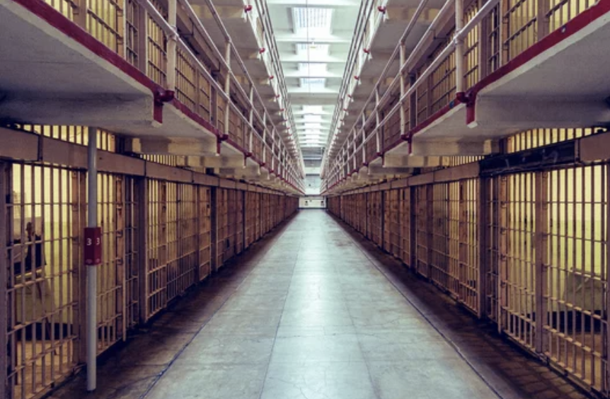  FBI、サンバーナーディーノ銃撃犯のiPhoneロック解除に130万ドル以上を支払った