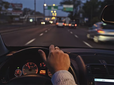 サウスベイからニューポートまで、100マイルを超すスピードで盗難車が逃走（5/31）