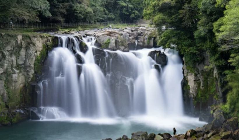 ハイキング中に滝に飛び込み、3人が死亡　2人はロサンゼルス在住　ソーダスプリングス（6/24）