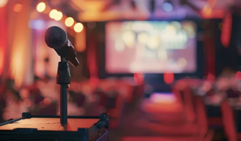 マイケル・ジョーダンとコービー・ブライアント両選手のサイン入りカードが過去最高の約1300万ドルで落札される（8/26）