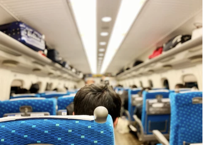 【日本帰国情報】年末年始にのぞみ３割引　子連れ限定、東京→新大阪で大人１万円　子ども５０００円（10/27）