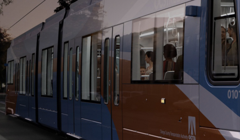 オレンジ郡の路面電車が試験運行を開始　来夏、1日あたり５，０００人の乗客見込む（11/18）