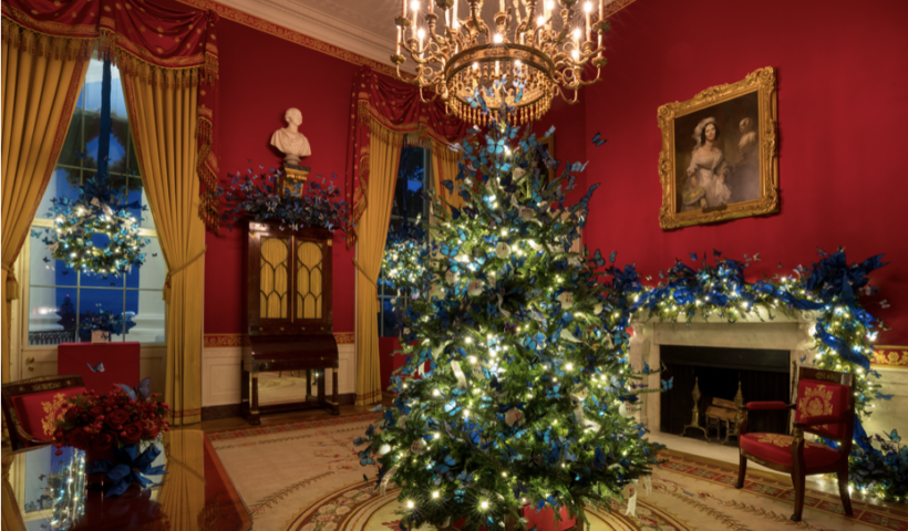ホワイトハウスでクリスマスツリー飾り付け　トランプ大統領を模した6000ピースのレゴも！（12/3）
