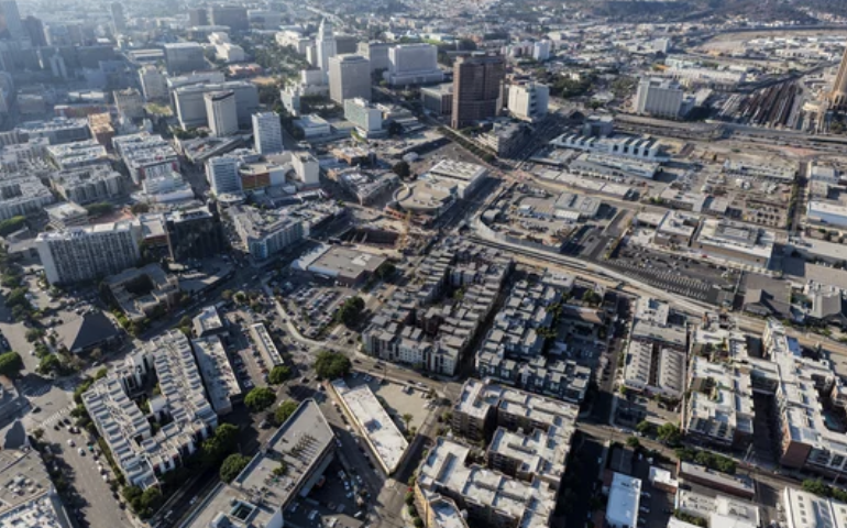 「リトル東京に巨大ショッピングモールが欲しいなんて言う人はいない」どうなる？ダウンタウンLA　住民と企業が反対（1/22）