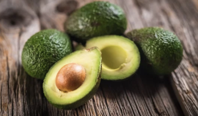 アボカドが食卓から消えるかもしれない・・・　メキシコ農家を襲う「みかじめ料」（8/11）